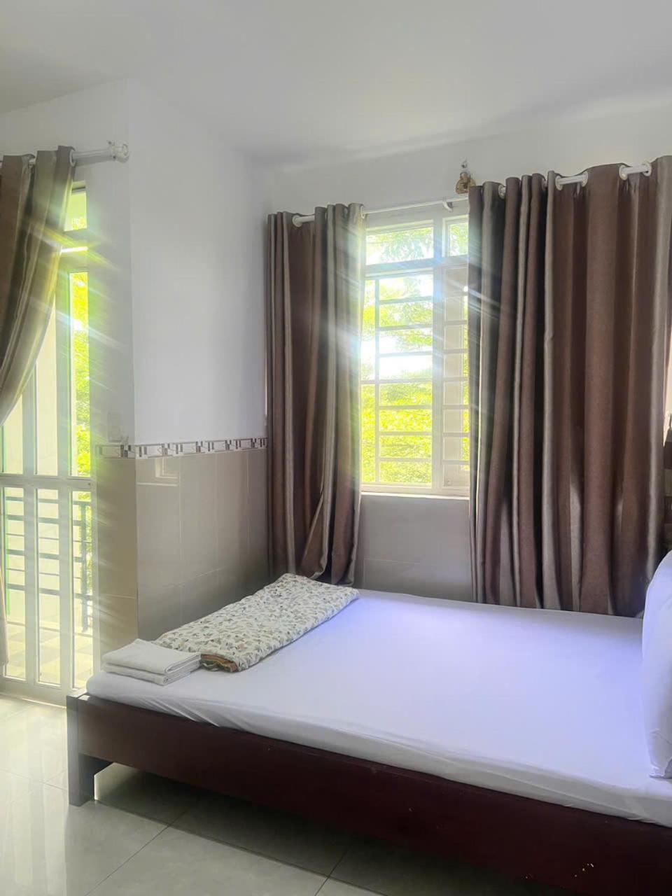 Khach San Doan Gia Aparthotel โฮจิมินห์ซิตี้ ภายนอก รูปภาพ